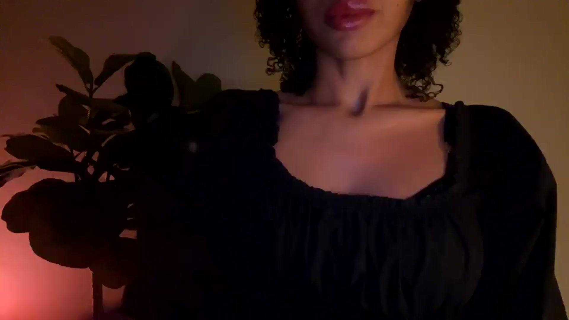 Gallery image thumbnail from Seductress's myfreecams stream on, 11/29/2024, 14:10 image 1 of 20