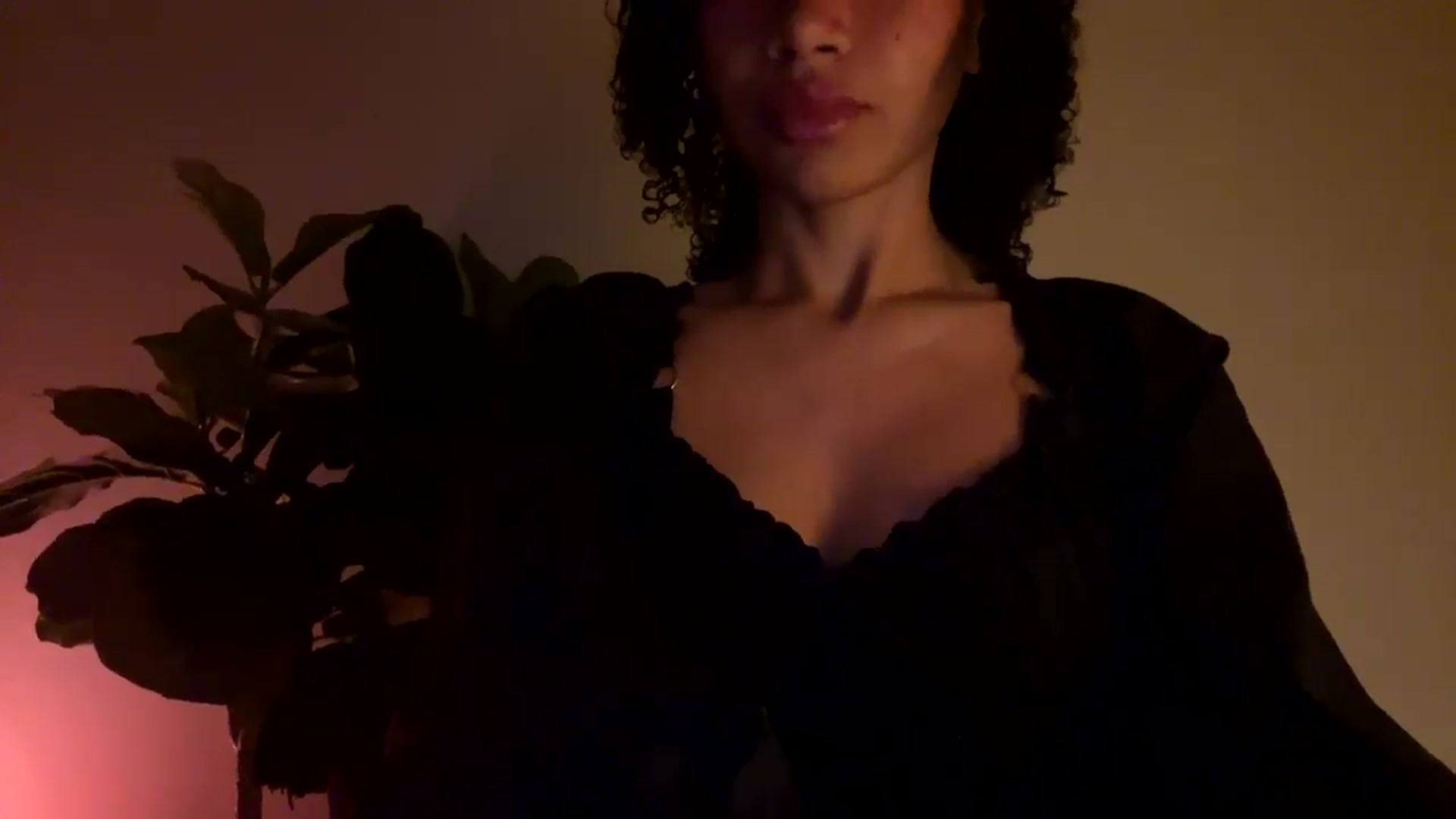 Gallery image thumbnail from Seductress's myfreecams stream on, 11/29/2024, 14:10 image 5 of 20