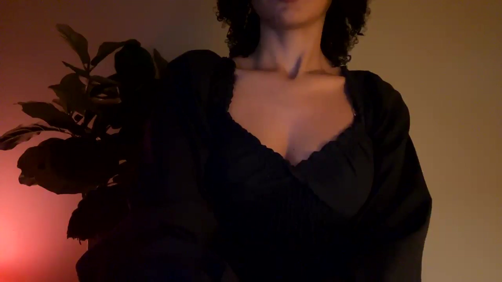 Gallery image thumbnail from Seductress's myfreecams stream on, 11/29/2024, 14:10 image 14 of 20