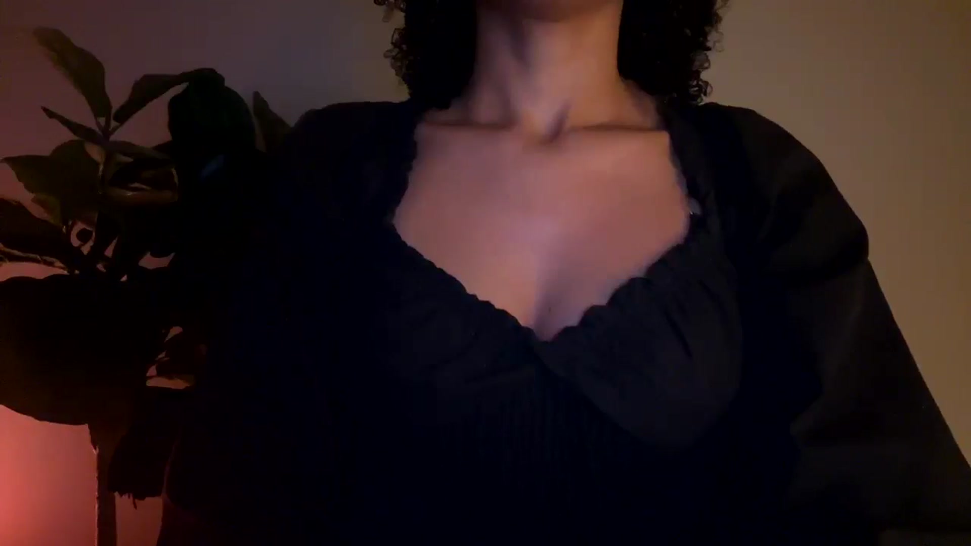 Gallery image thumbnail from Seductress's myfreecams stream on, 11/29/2024, 14:10 image 11 of 20