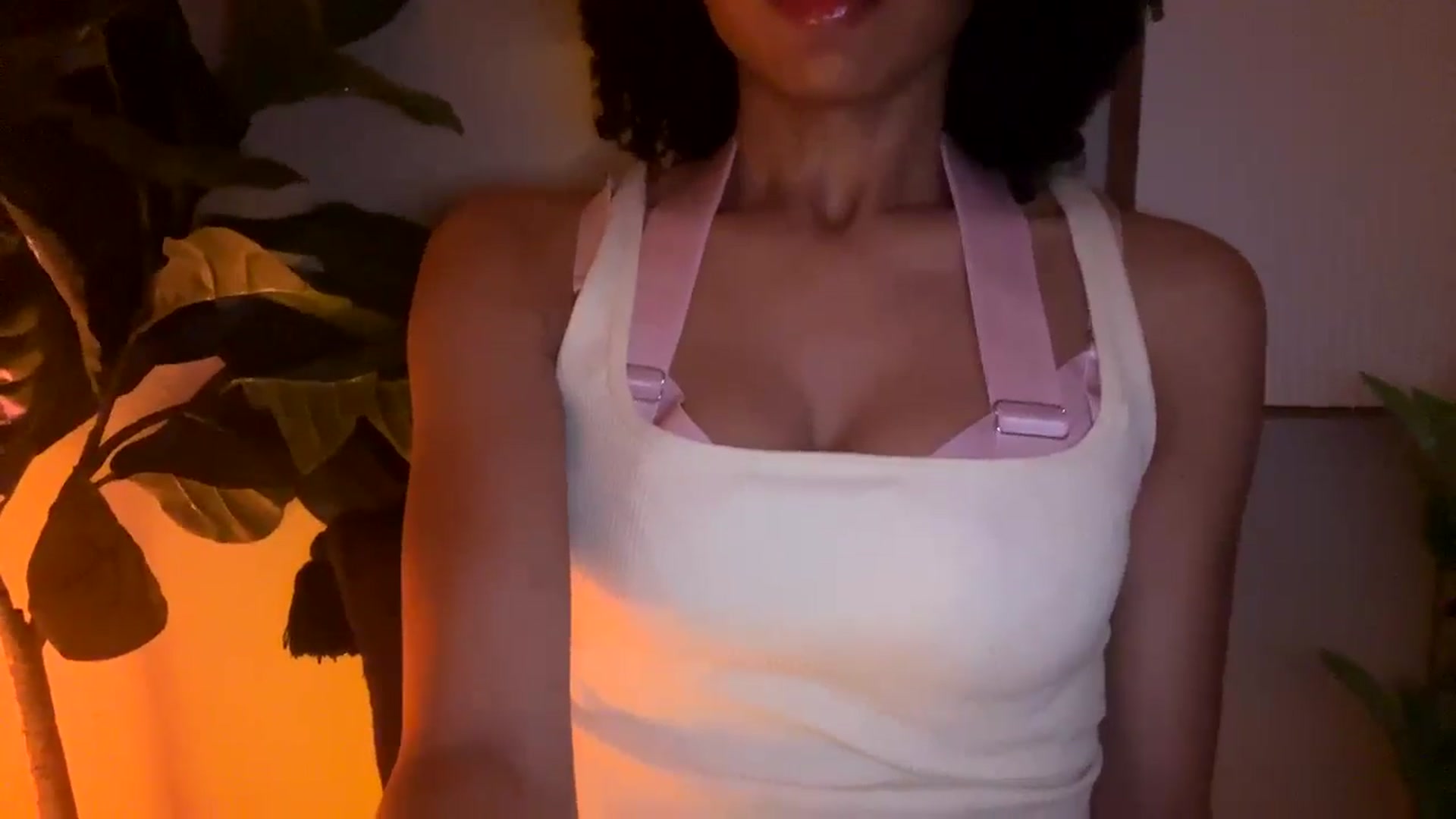Gallery image thumbnail from Seductress's myfreecams stream on, 12/06/2024, 11:54 image 14 of 20