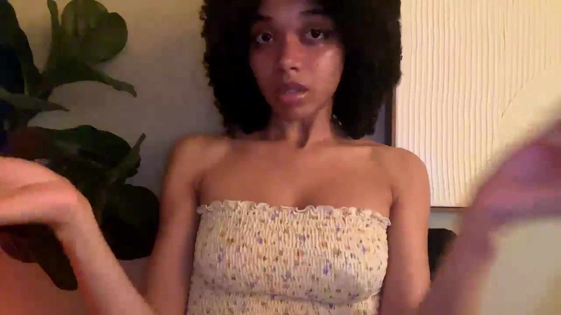 Gallery image thumbnail from Seductress's myfreecams stream on, 12/06/2024, 19:39 image 15 of 20