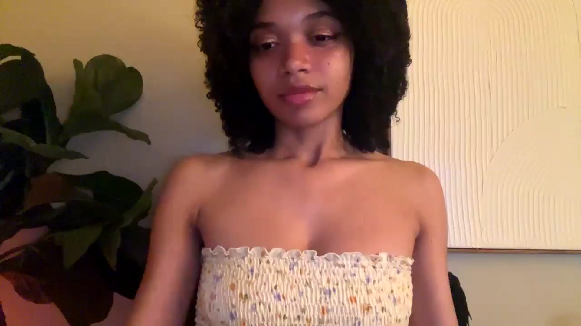 Gallery image thumbnail from Seductress's myfreecams stream on, 12/06/2024, 19:39 image 1 of 20