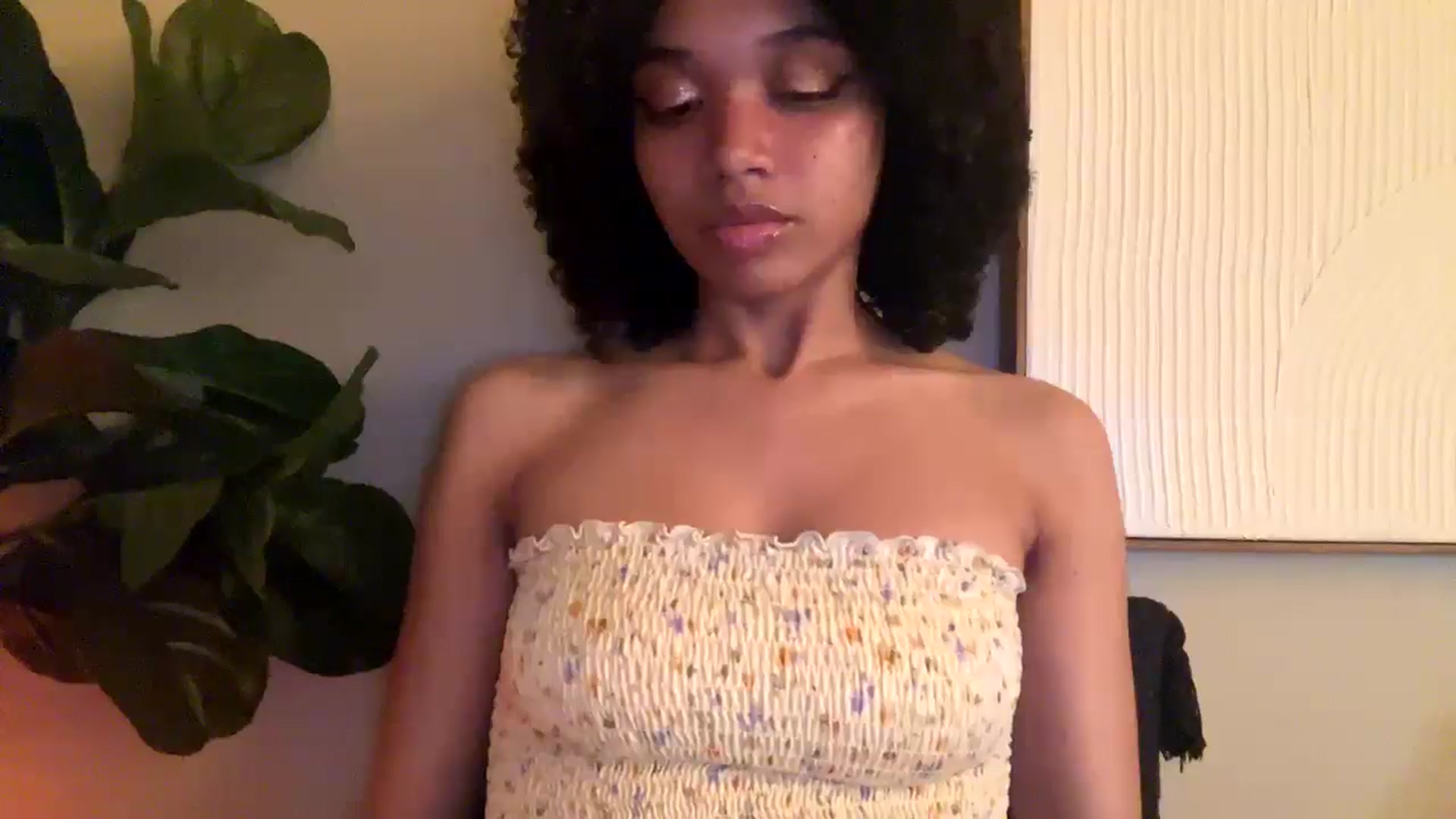 Gallery image thumbnail from Seductress's myfreecams stream on, 12/06/2024, 19:39 image 14 of 20