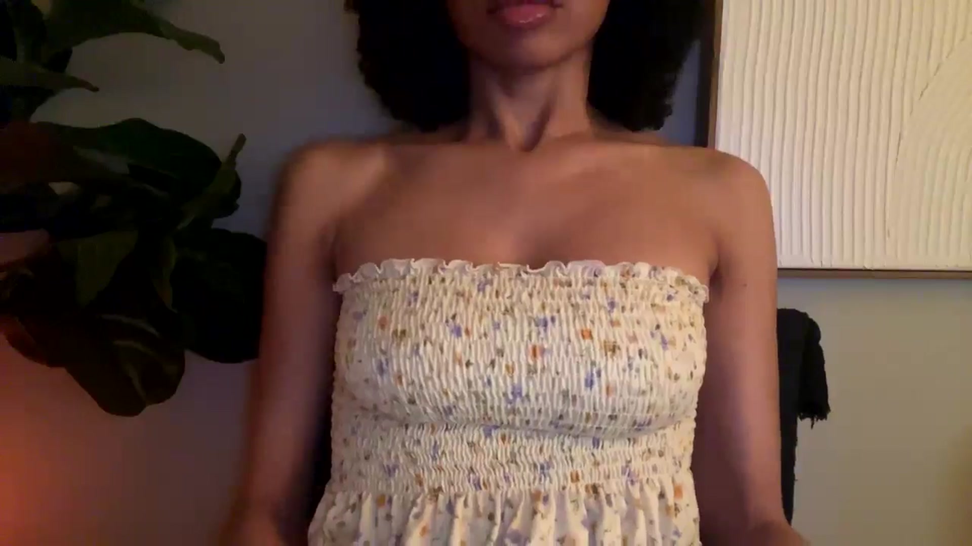 Gallery image thumbnail from Seductress's myfreecams stream on, 12/06/2024, 19:39 image 17 of 20