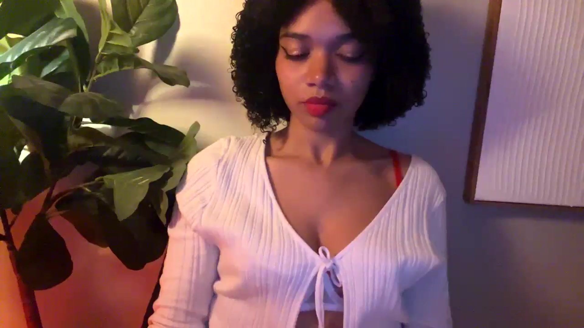 Gallery image thumbnail from Seductress's myfreecams stream on, 12/08/2024, 01:30 image 19 of 20