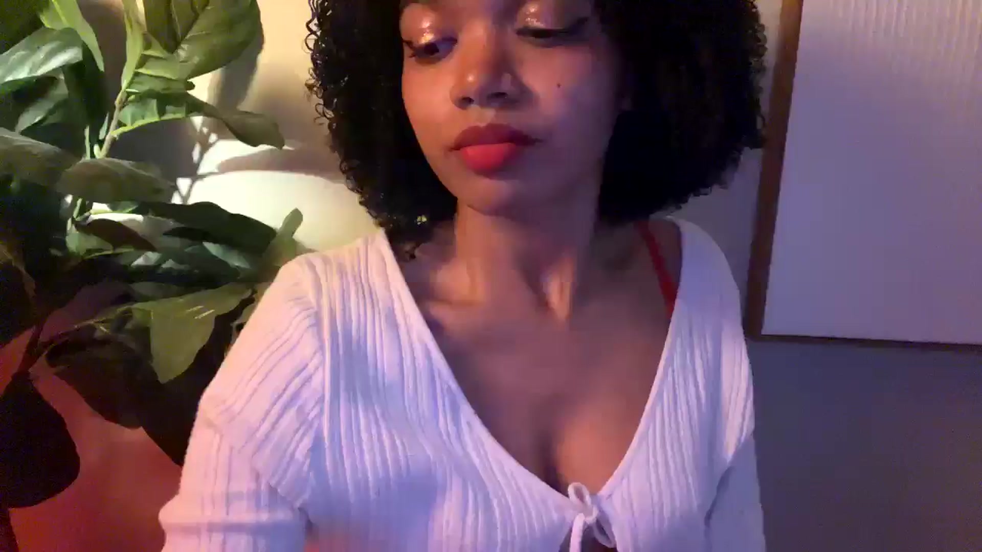 Gallery image thumbnail from Seductress's myfreecams stream on, 12/08/2024, 01:30 image 1 of 20