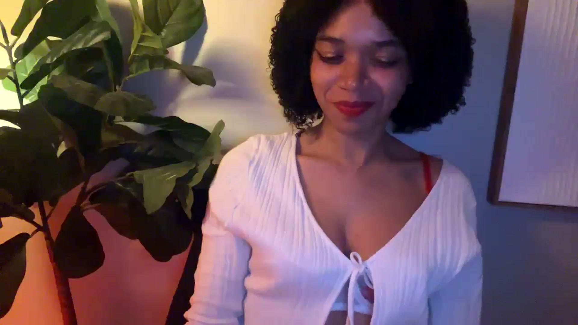 Gallery image thumbnail from Seductress's myfreecams stream on, 12/08/2024, 01:30 image 17 of 20