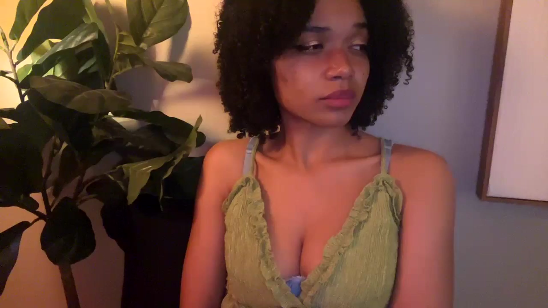 Gallery image thumbnail from Seductress's myfreecams stream on, 12/08/2024, 21:37 image 10 of 20
