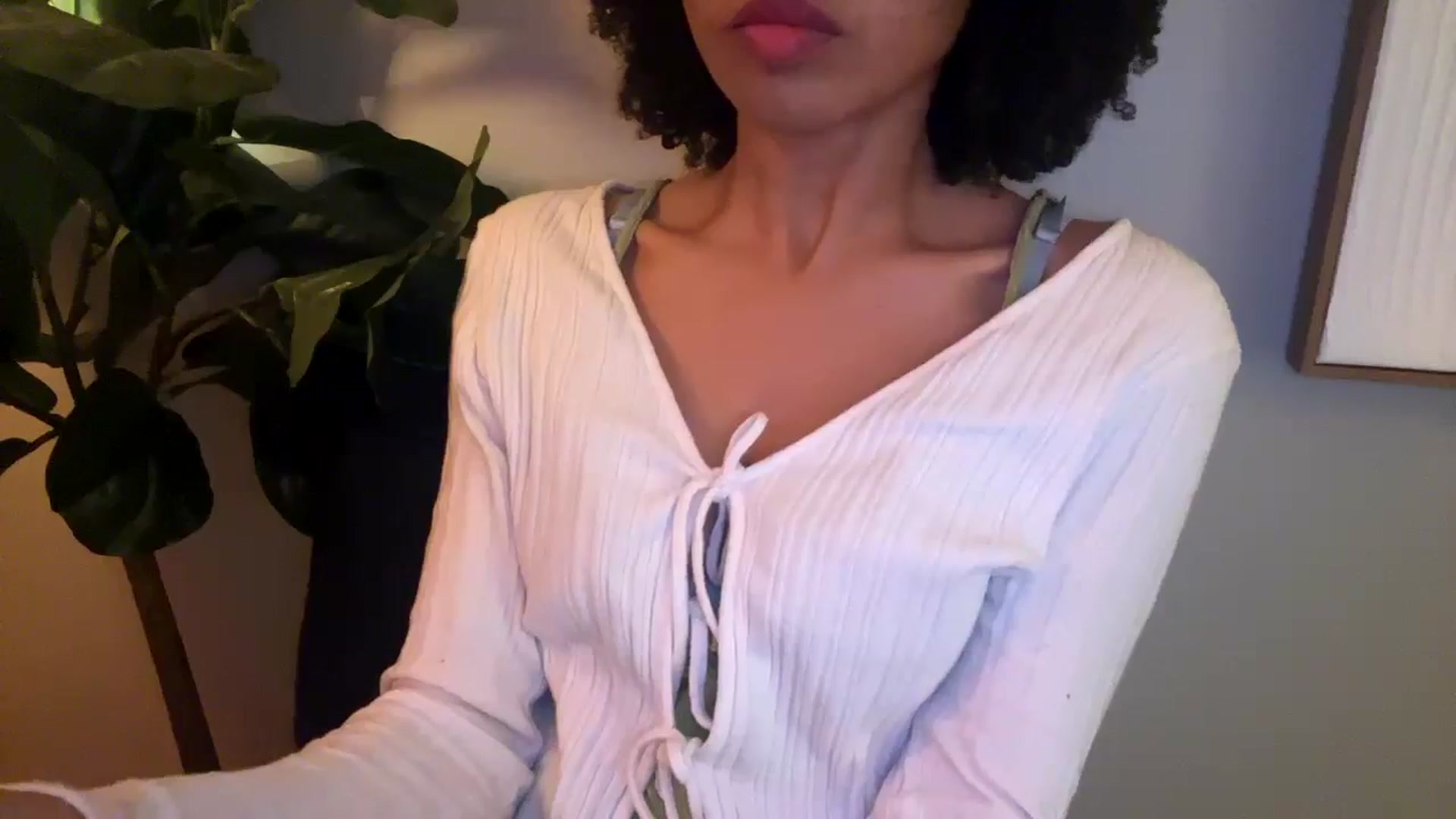 Gallery image thumbnail from Seductress's myfreecams stream on, 12/08/2024, 21:37 image 15 of 20