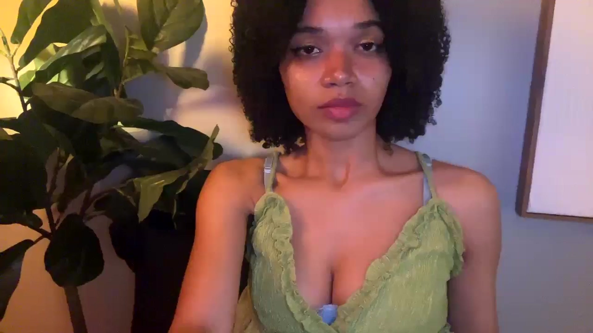 Gallery image thumbnail from Seductress's myfreecams stream on, 12/08/2024, 21:37 image 9 of 20