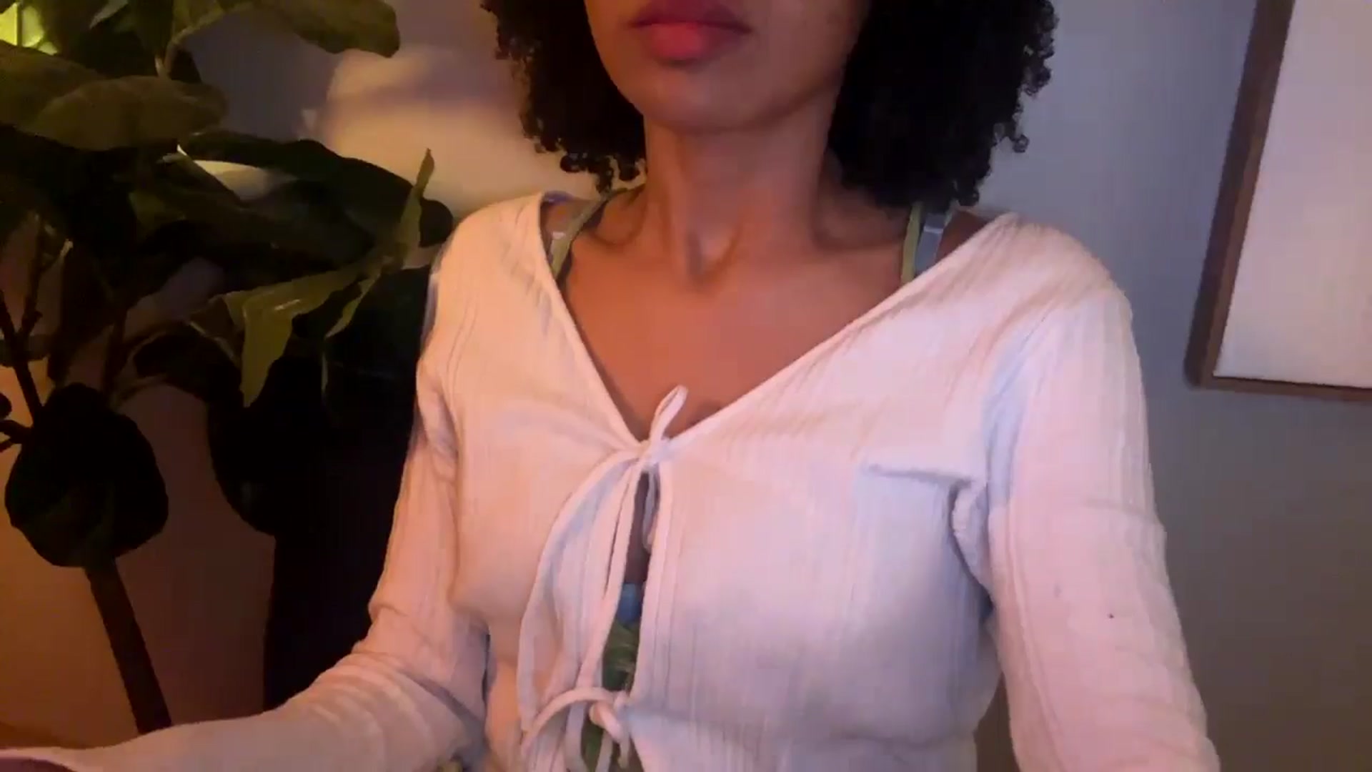 Gallery image thumbnail from Seductress's myfreecams stream on, 12/08/2024, 21:37 image 12 of 20