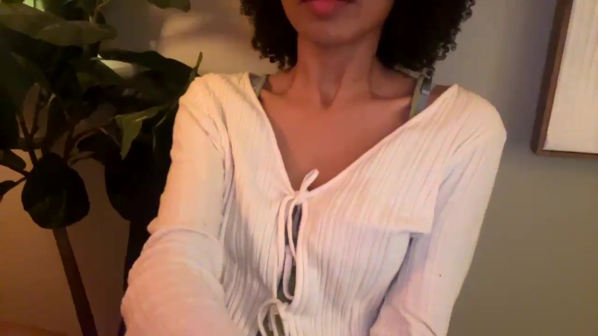 Gallery image thumbnail from Seductress's myfreecams stream on, 12/08/2024, 21:37 image 17 of 20