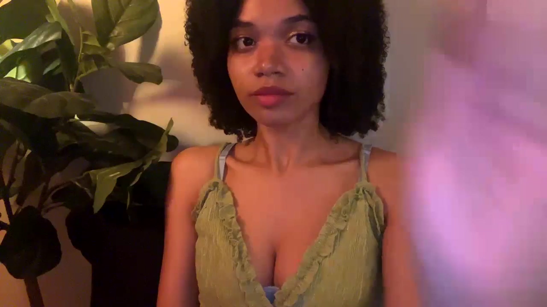 Gallery image thumbnail from Seductress's myfreecams stream on, 12/08/2024, 21:37 image 6 of 20