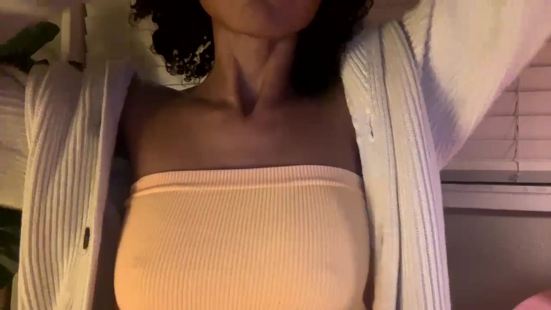 Gallery image thumbnail from Seductress's myfreecams stream on, 12/19/2024, 11:52 image 6 of 20