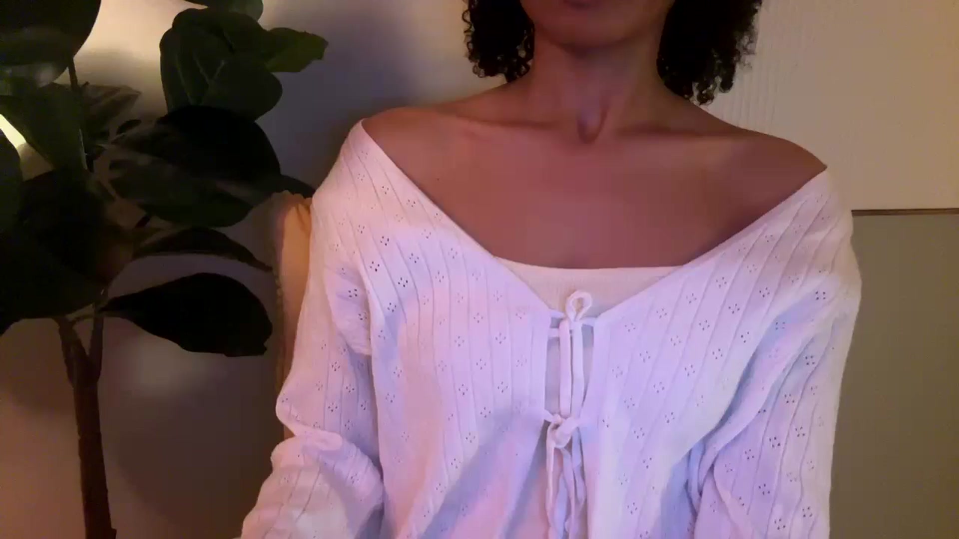 Gallery image thumbnail from Seductress's myfreecams stream on, 12/21/2024, 13:18 image 9 of 20