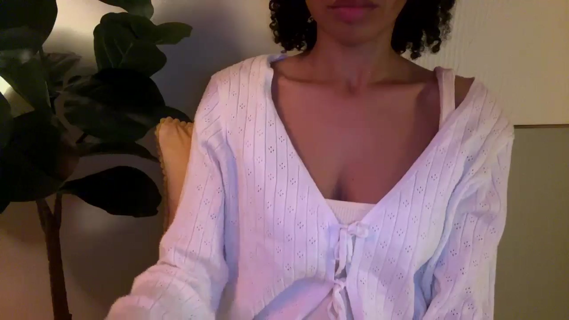 Gallery image thumbnail from Seductress's myfreecams stream on, 12/21/2024, 13:18 image 7 of 20