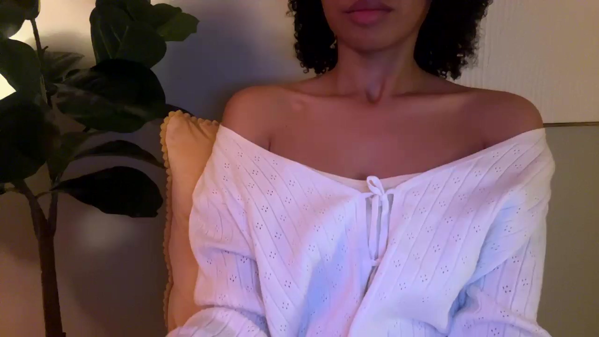 Gallery image thumbnail from Seductress's myfreecams stream on, 12/21/2024, 13:18 image 14 of 20