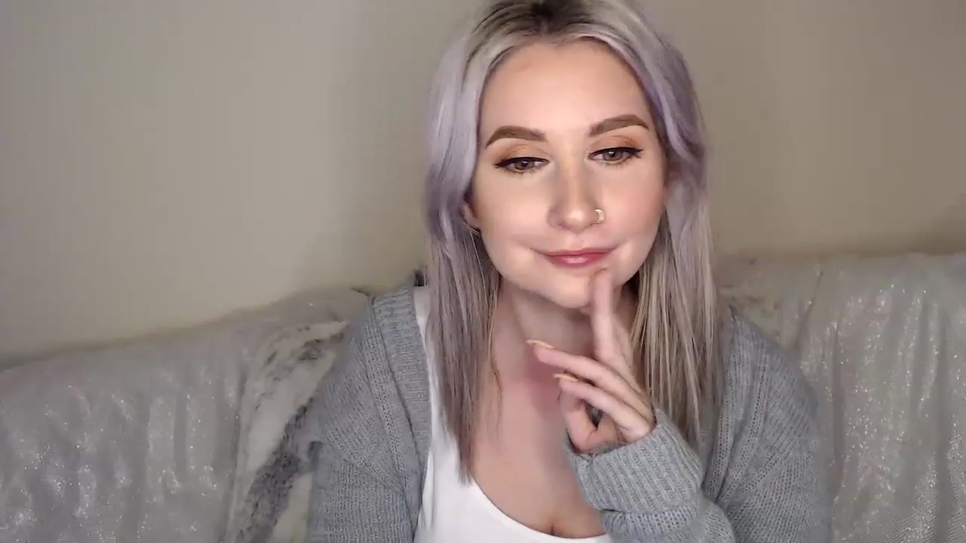 Gallery image thumbnail from See_EmilyPlay's myfreecams stream on, 01/20/2023, 03:15 image 4 of 20
