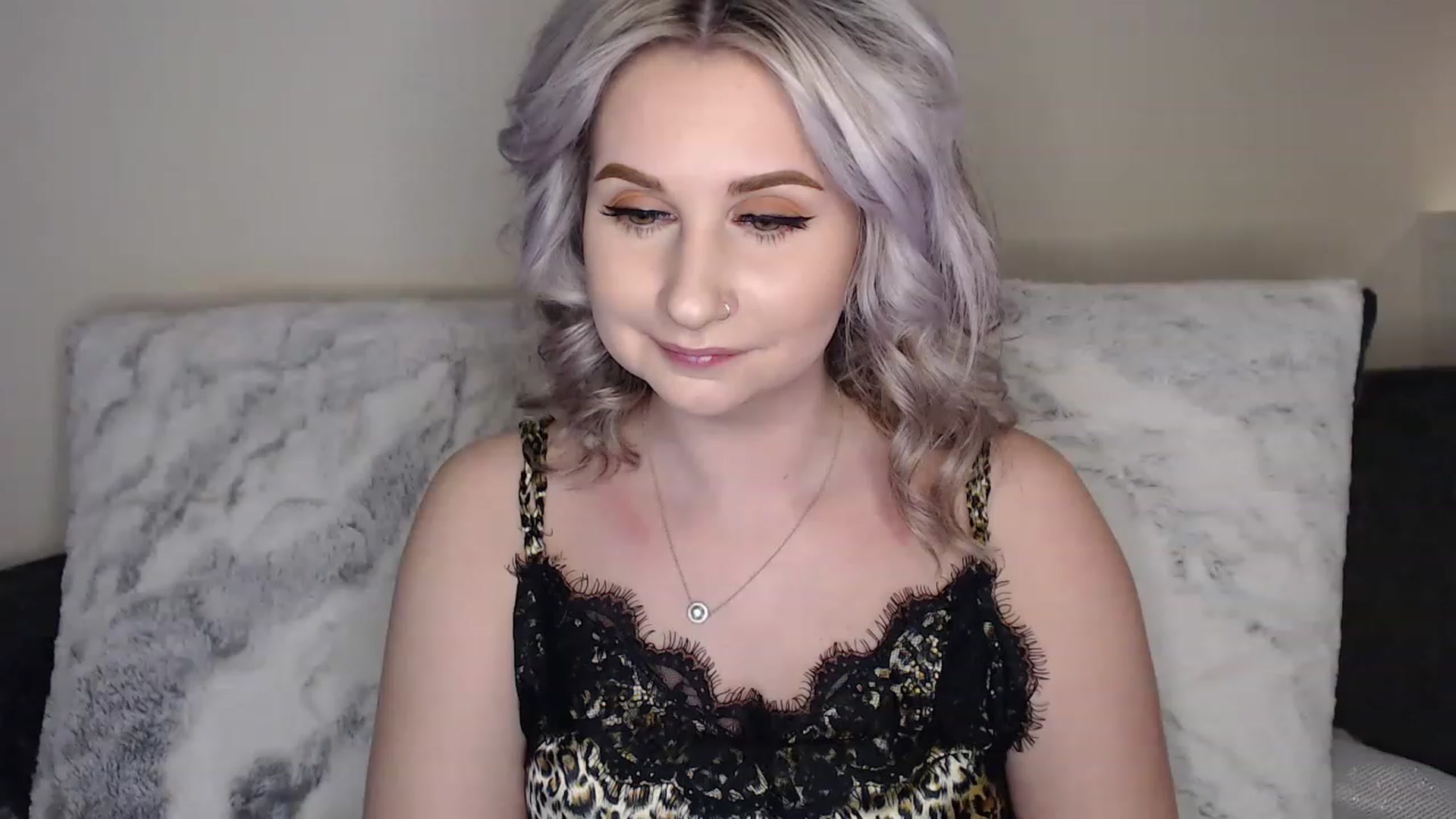 Gallery image thumbnail from See_EmilyPlay's myfreecams stream on, 04/21/2023, 01:58 image 16 of 20