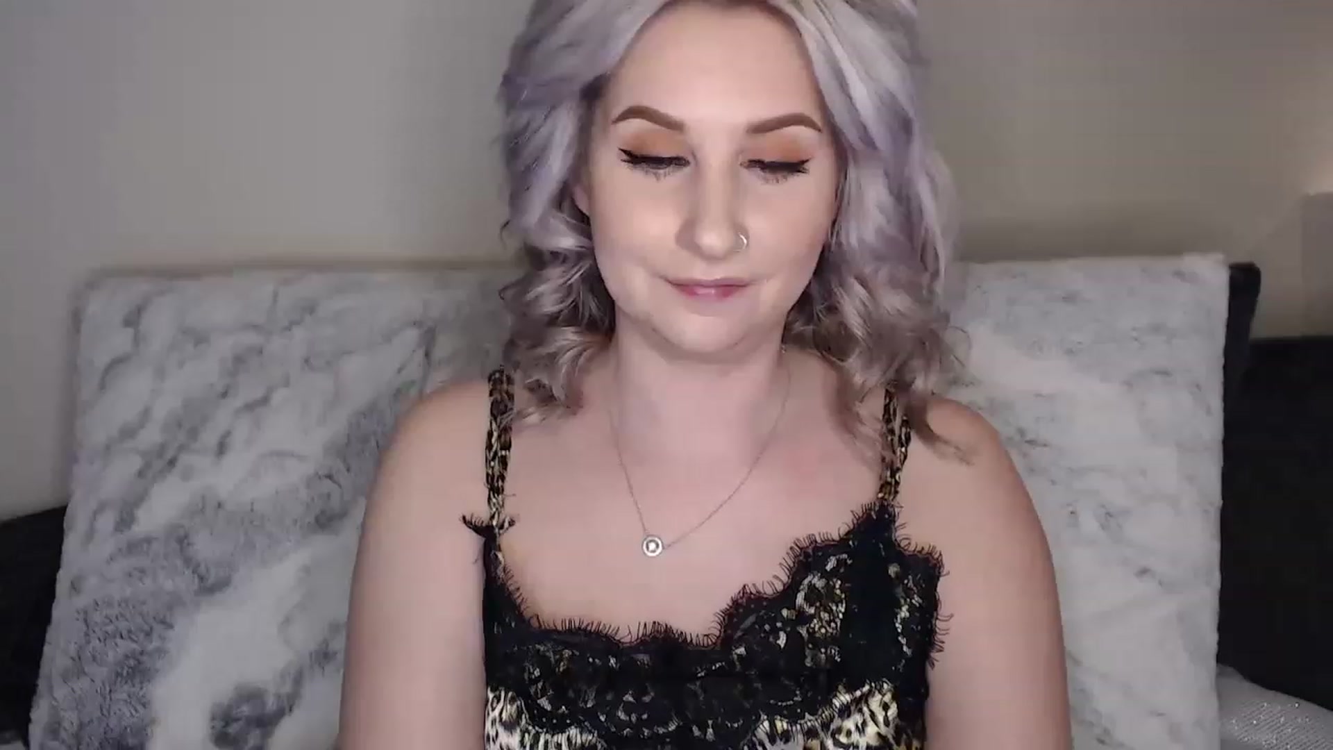 Gallery image thumbnail from See_EmilyPlay's myfreecams stream on, 04/21/2023, 01:58 image 9 of 20