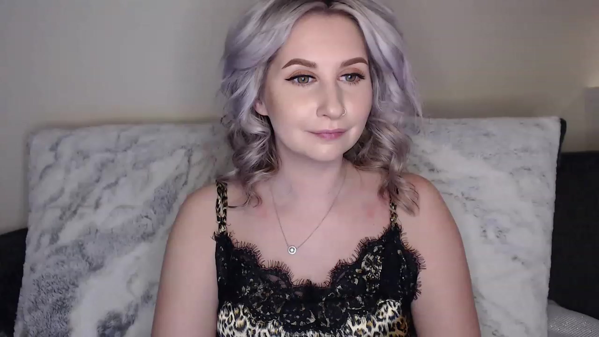Gallery image thumbnail from See_EmilyPlay's myfreecams stream on, 04/21/2023, 01:58 image 19 of 20