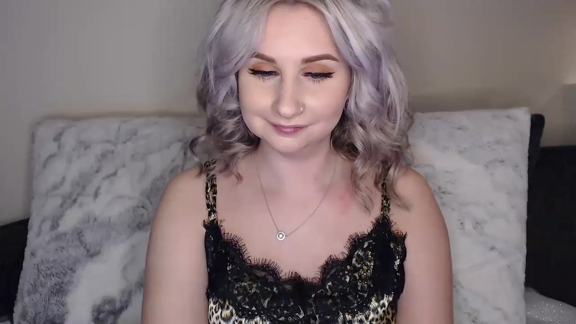 Gallery image thumbnail from See_EmilyPlay's myfreecams stream on, 04/21/2023, 01:58 image 3 of 20