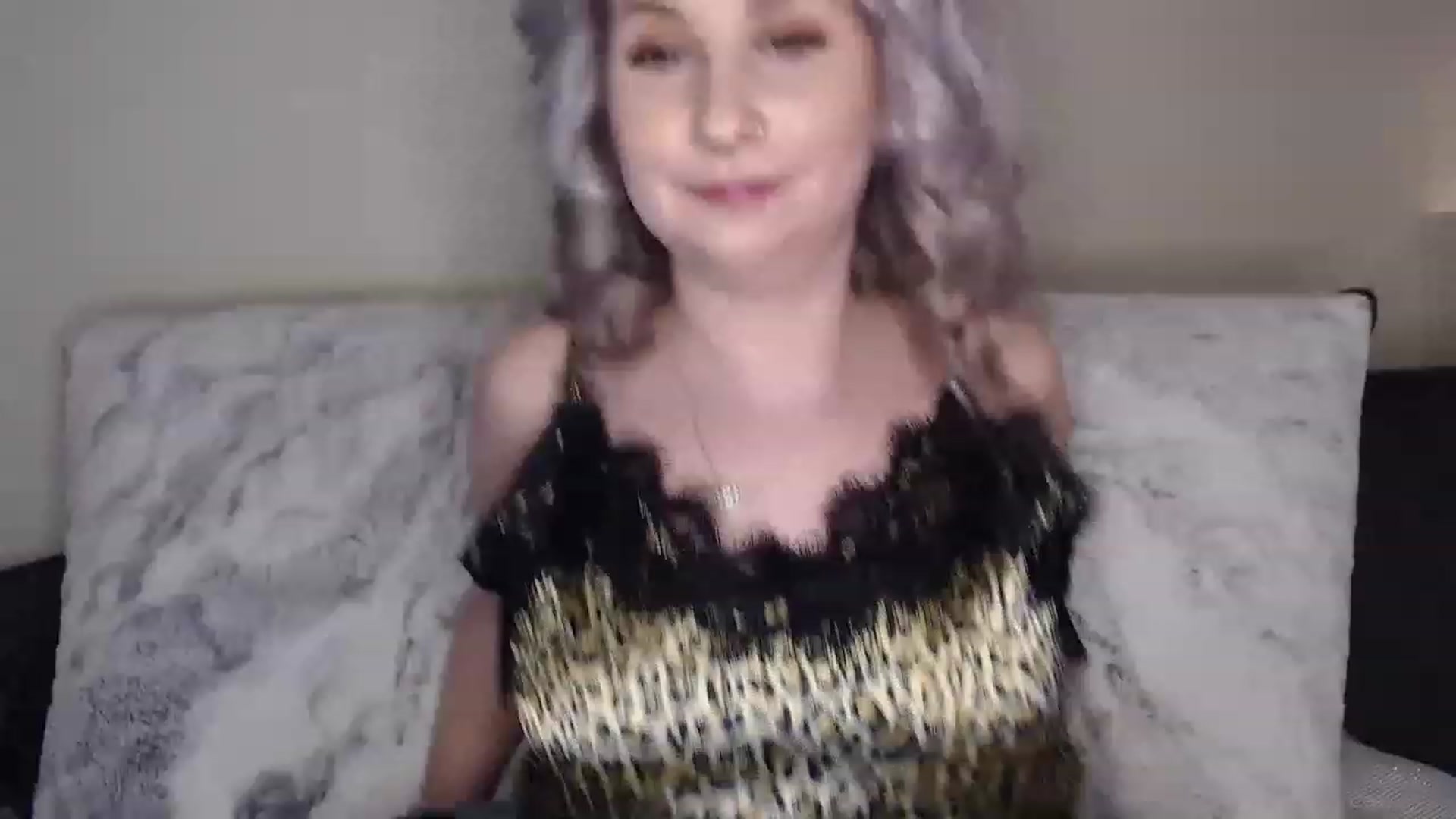 Gallery image thumbnail from See_EmilyPlay's myfreecams stream on, 04/21/2023, 01:58 image 12 of 20