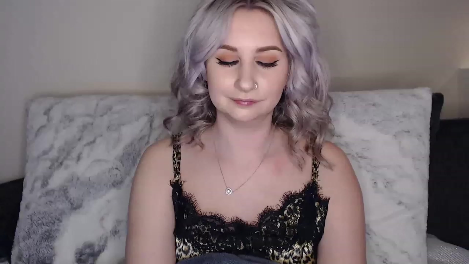 Gallery image thumbnail from See_EmilyPlay's myfreecams stream on, 04/21/2023, 01:58 image 5 of 20