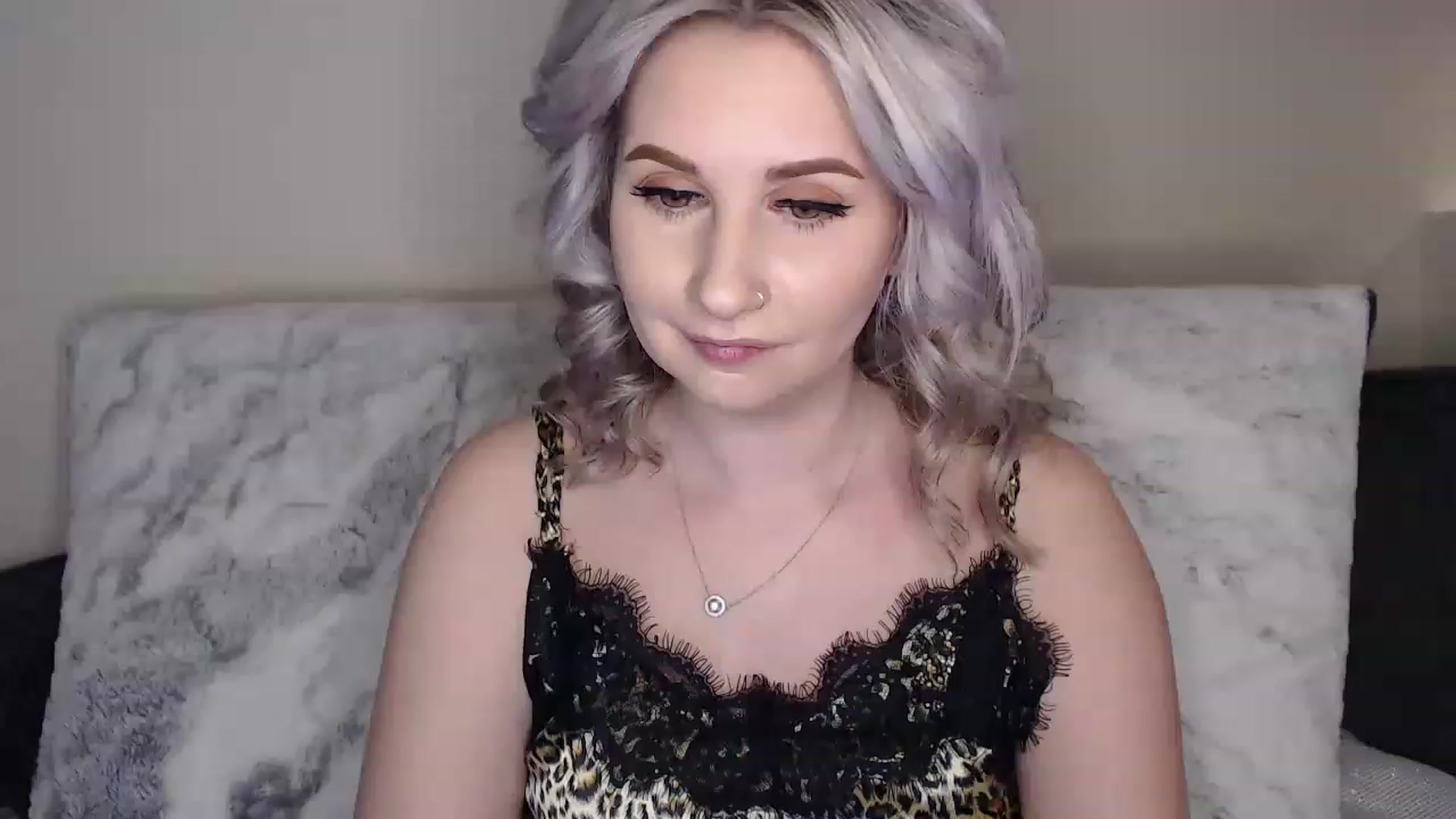 Gallery image thumbnail from See_EmilyPlay's myfreecams stream on, 04/21/2023, 01:58 image 13 of 20