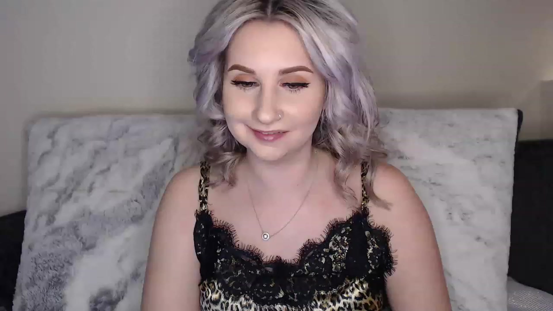 Gallery image thumbnail from See_EmilyPlay's myfreecams stream on, 04/21/2023, 01:58 image 10 of 20