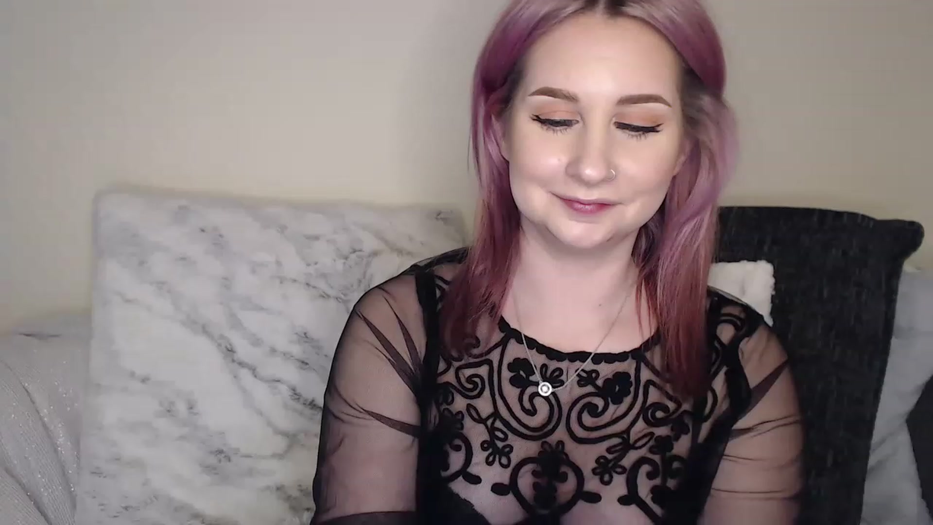 Gallery image thumbnail from See_EmilyPlay's myfreecams stream on, 05/08/2023, 01:52 image 1 of 20