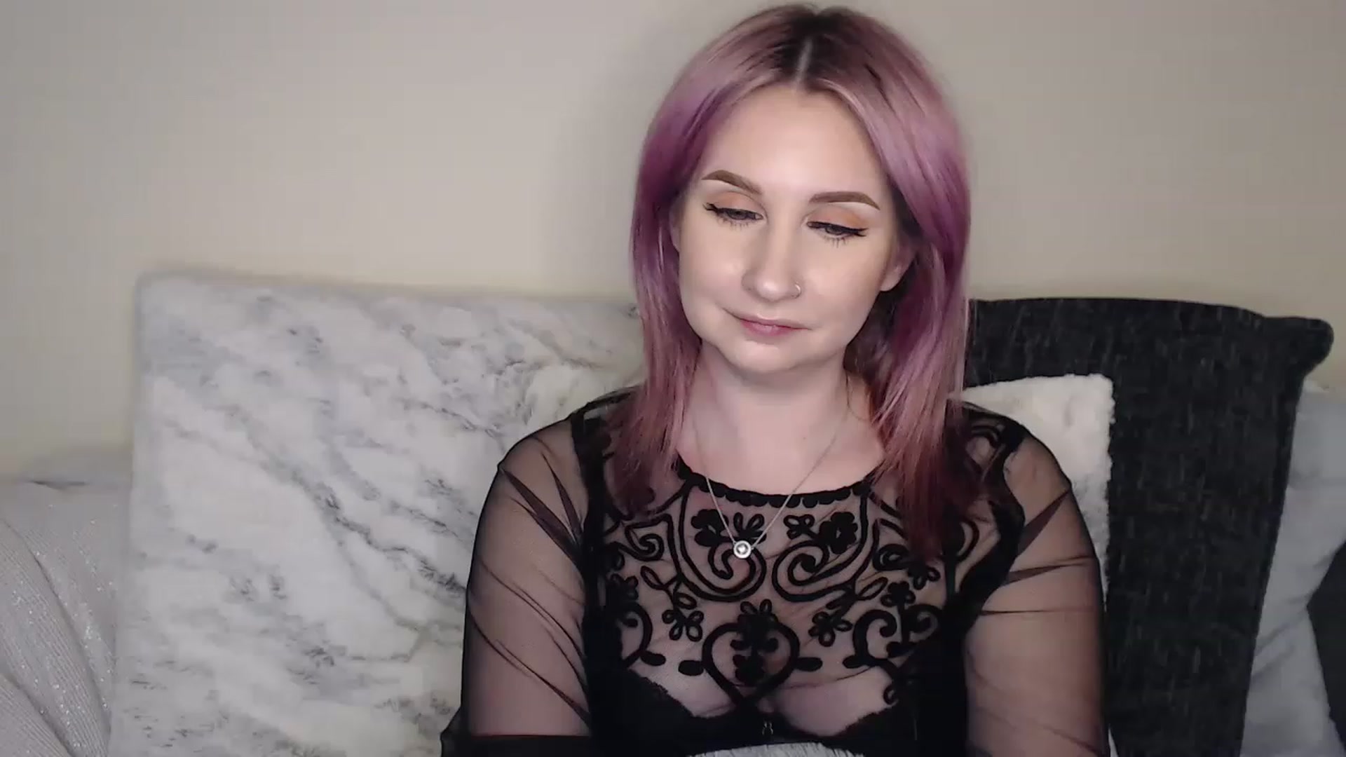 Gallery image thumbnail from See_EmilyPlay's myfreecams stream on, 05/08/2023, 01:52 image 17 of 20
