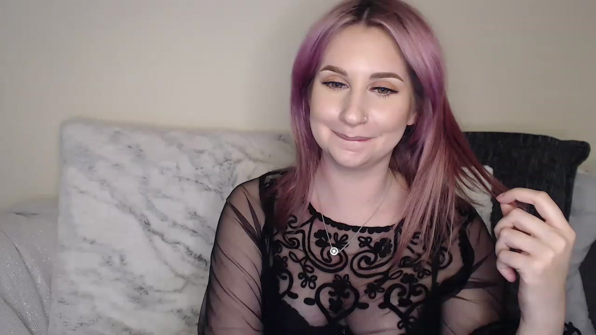 Gallery image thumbnail from See_EmilyPlay's myfreecams stream on, 05/08/2023, 01:52 image 15 of 20
