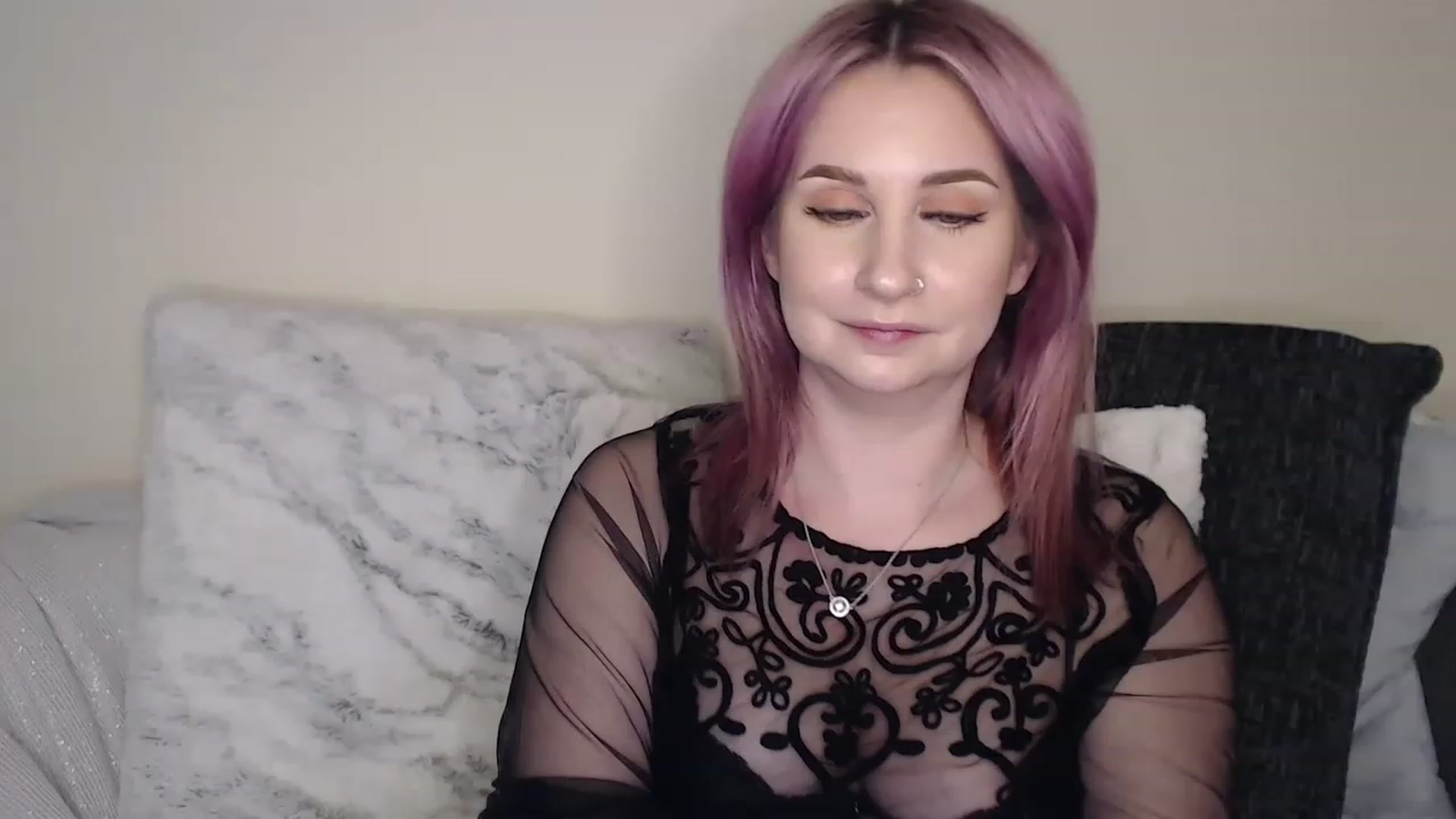 Gallery image thumbnail from See_EmilyPlay's myfreecams stream on, 05/08/2023, 01:52 image 18 of 20