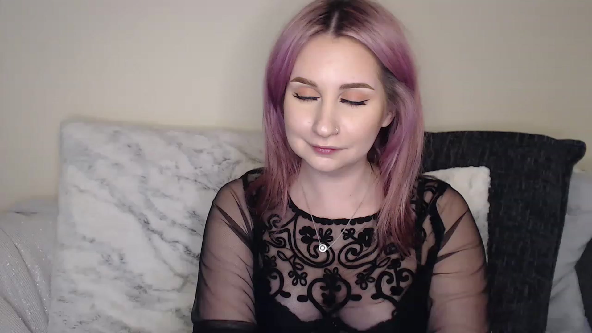 Gallery image thumbnail from See_EmilyPlay's myfreecams stream on, 05/08/2023, 01:52 image 3 of 20