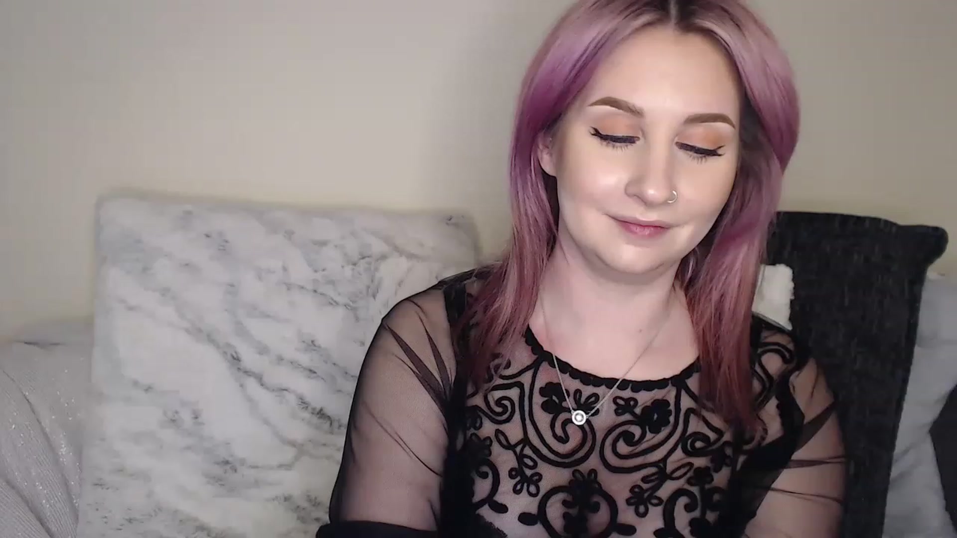 Gallery image thumbnail from See_EmilyPlay's myfreecams stream on, 05/08/2023, 01:52 image 14 of 20