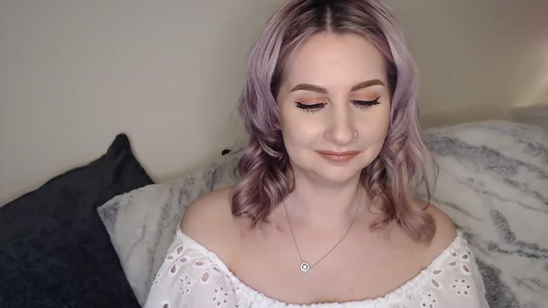 Gallery image thumbnail from See_EmilyPlay's myfreecams stream on, 05/12/2023, 02:12 image 20 of 20