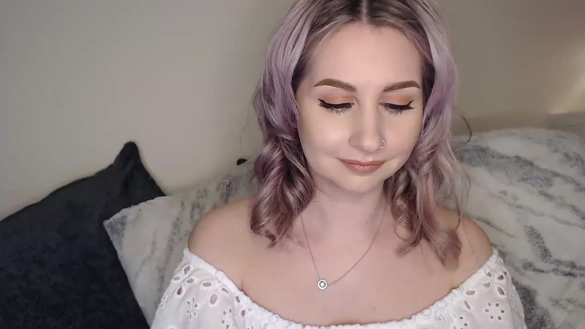 Gallery image thumbnail from See_EmilyPlay's myfreecams stream on, 05/12/2023, 02:12 image 2 of 20