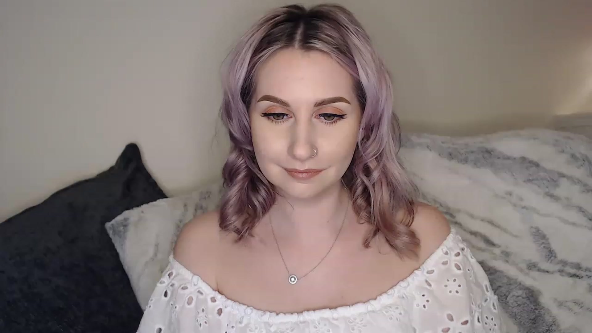 Gallery image thumbnail from See_EmilyPlay's myfreecams stream on, 05/12/2023, 02:12 image 6 of 20