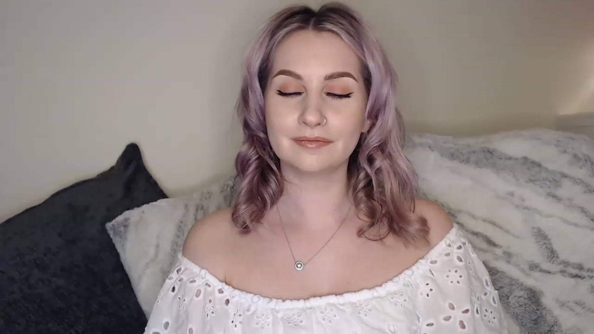 Gallery image thumbnail from See_EmilyPlay's myfreecams stream on, 05/12/2023, 02:12 image 3 of 20