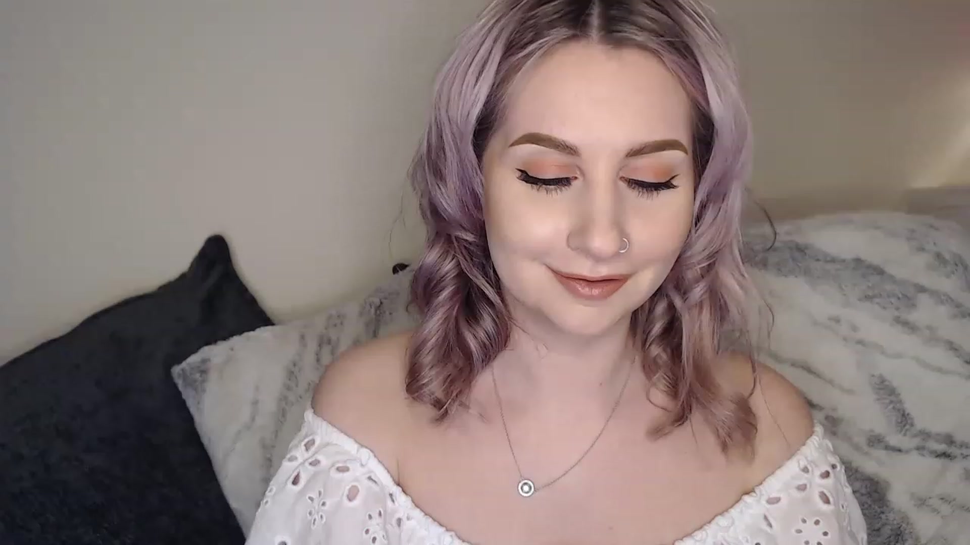 Gallery image thumbnail from See_EmilyPlay's myfreecams stream on, 05/12/2023, 02:12 image 1 of 20