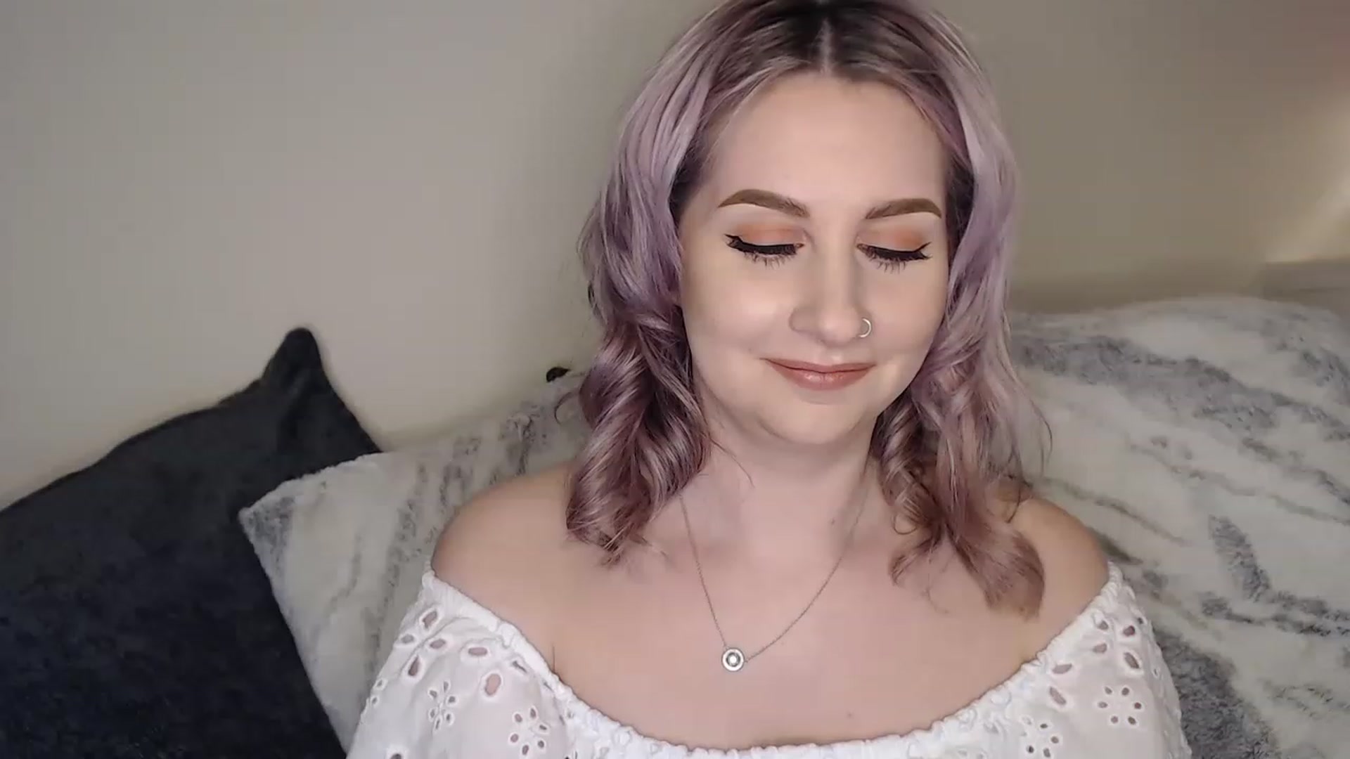 Gallery image thumbnail from See_EmilyPlay's myfreecams stream on, 05/12/2023, 02:12 image 11 of 20