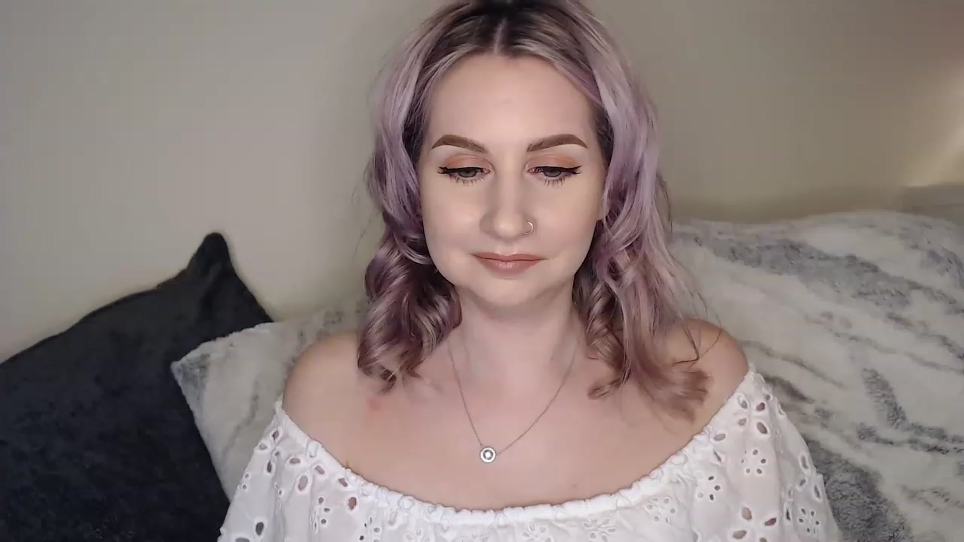 Gallery image thumbnail from See_EmilyPlay's myfreecams stream on, 05/12/2023, 02:12 image 19 of 20