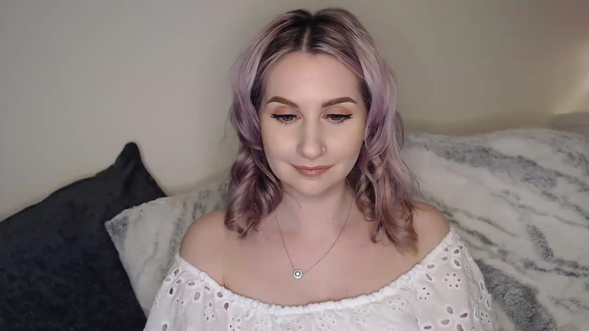 Gallery image thumbnail from See_EmilyPlay's myfreecams stream on, 05/12/2023, 02:12 image 5 of 20