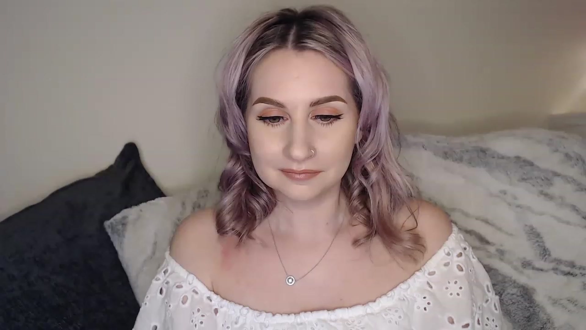 Gallery image thumbnail from See_EmilyPlay's myfreecams stream on, 05/12/2023, 02:12 image 13 of 20