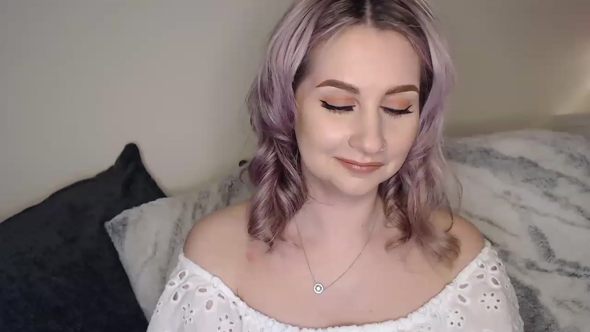 Gallery image thumbnail from See_EmilyPlay's myfreecams stream on, 05/12/2023, 02:12 image 18 of 20