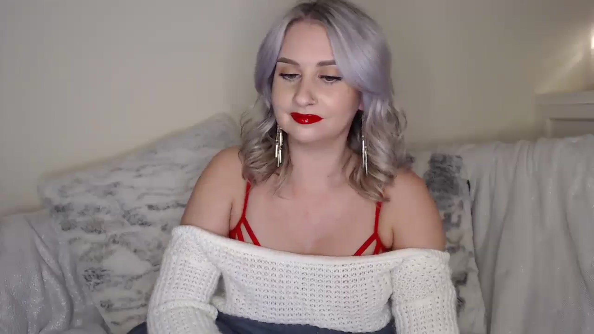 Gallery image thumbnail from See_EmilyPlay's myfreecams stream on, 08/26/2023, 02:31 image 15 of 20