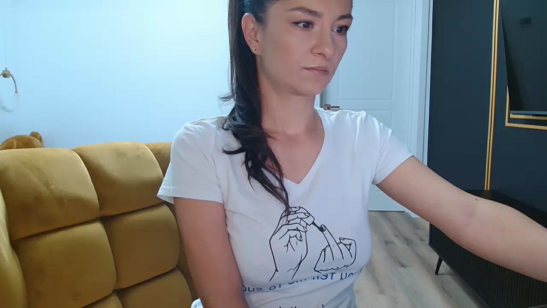 Gallery image thumbnail from SekyForU's myfreecams stream on, 08/13/2025, 24:10 image 2 of 20