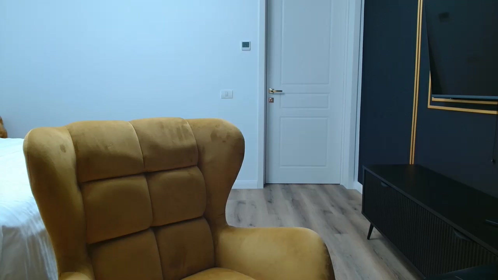 Gallery image thumbnail from SekyForU's myfreecams stream on, 08/13/2025, 23:01 image 11 of 20